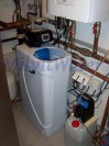 Změkčení vody filtrem A35K v kabinetovém provedení+UV lampa a dávkovací čerpadlo s vodoměrem-Říčany-